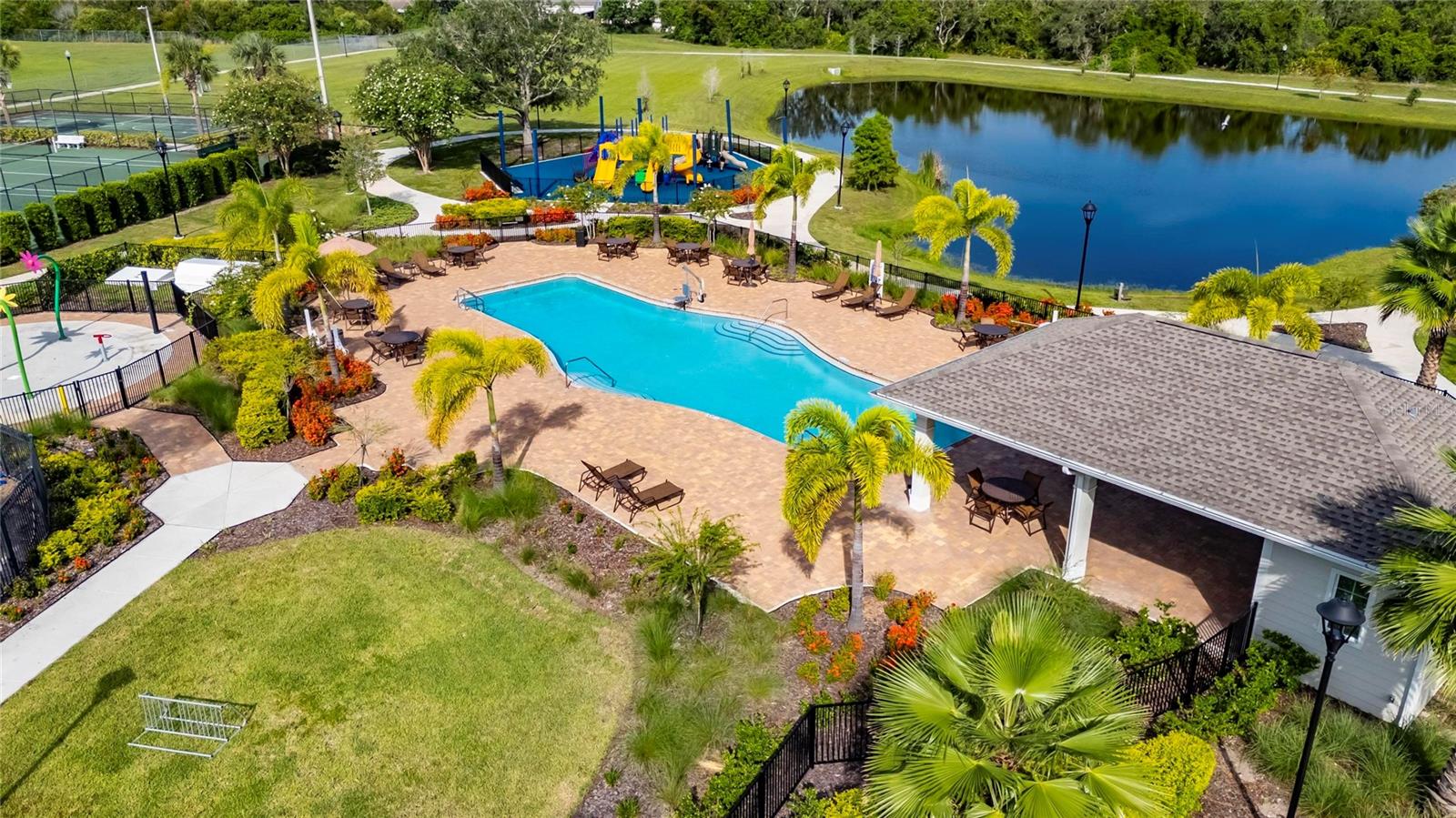 7629 DEVONBRIDGE GARDEN WAY