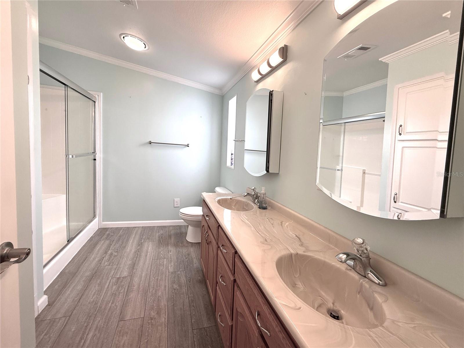 115 E SAINT ANNES CIR
