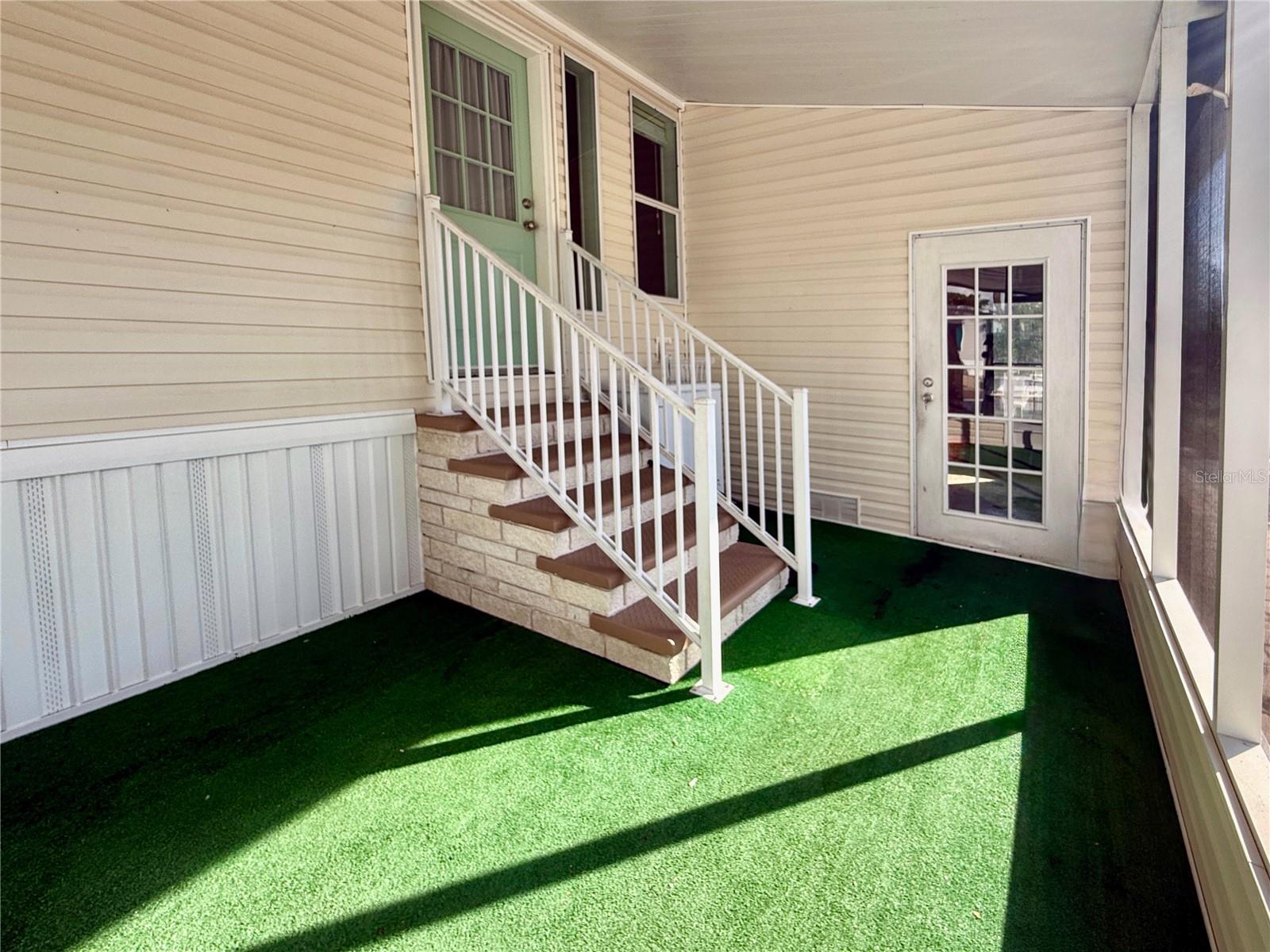 115 E SAINT ANNES CIR