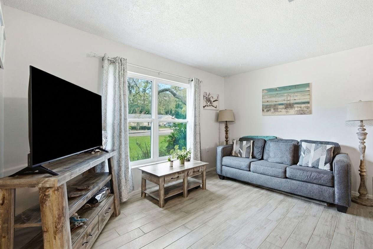 10624 ENCINO CT