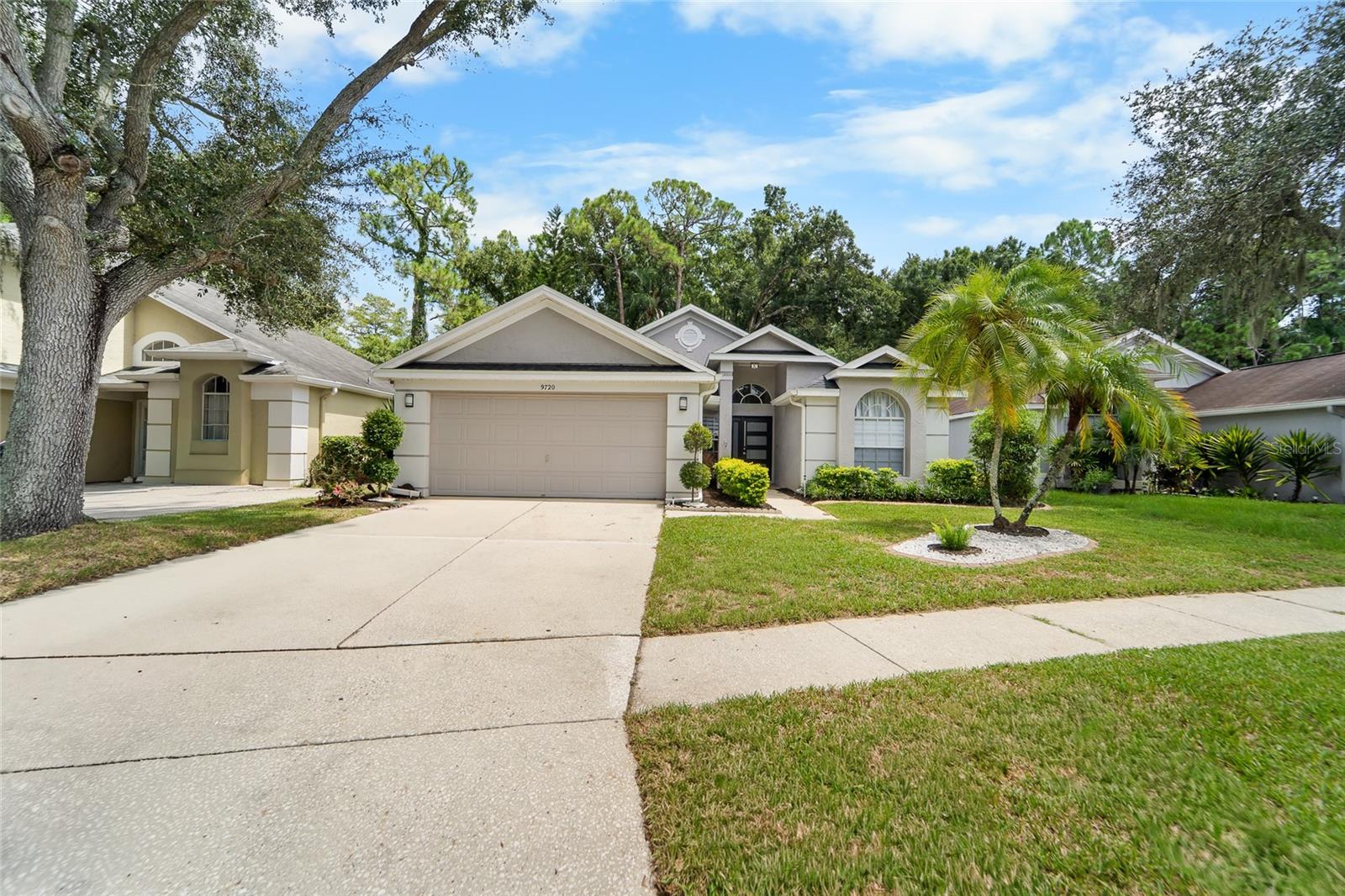 9720 Fredericksburg Rd, Tampa
