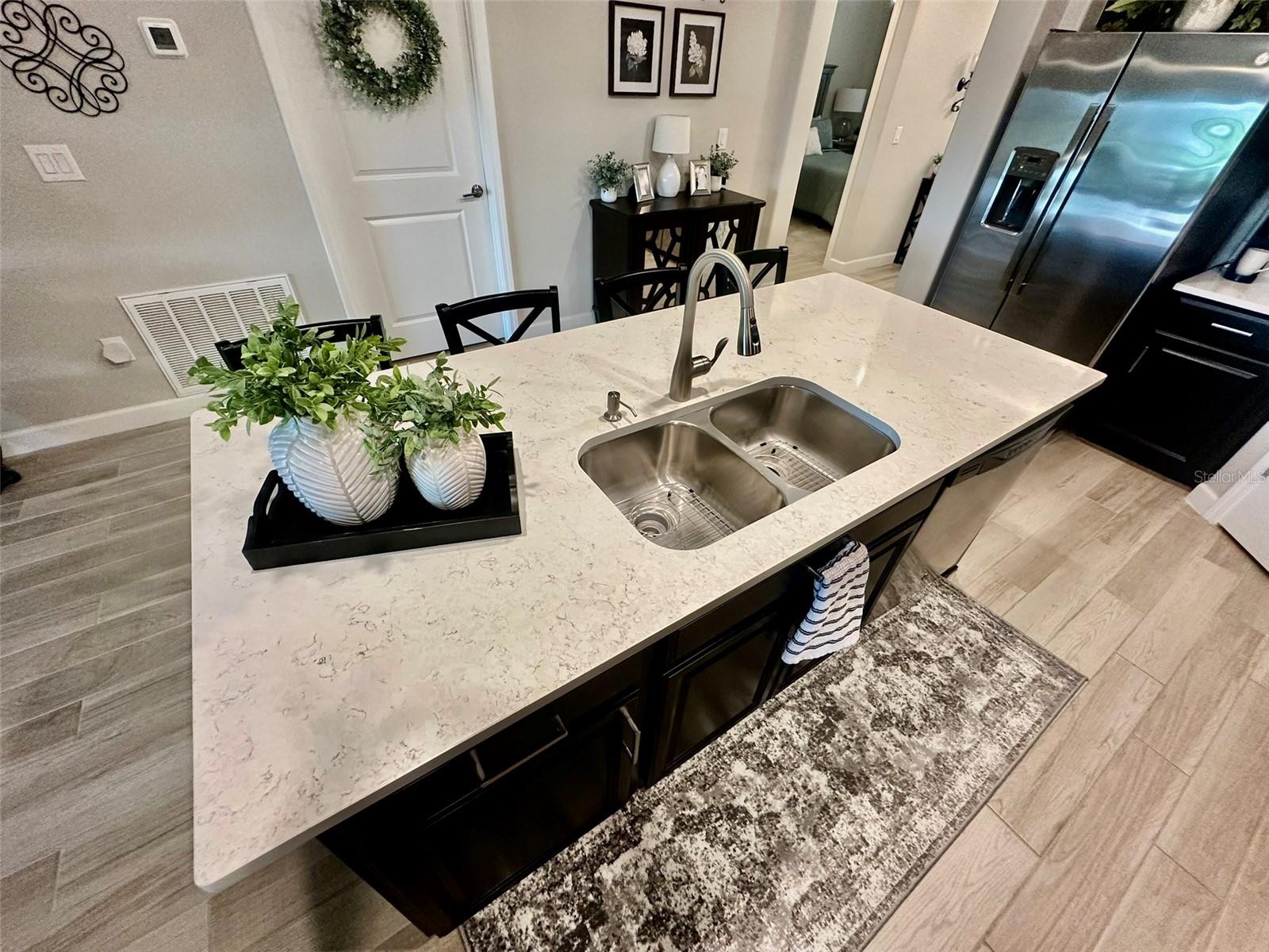 10442 ECHO DOCK LOOP