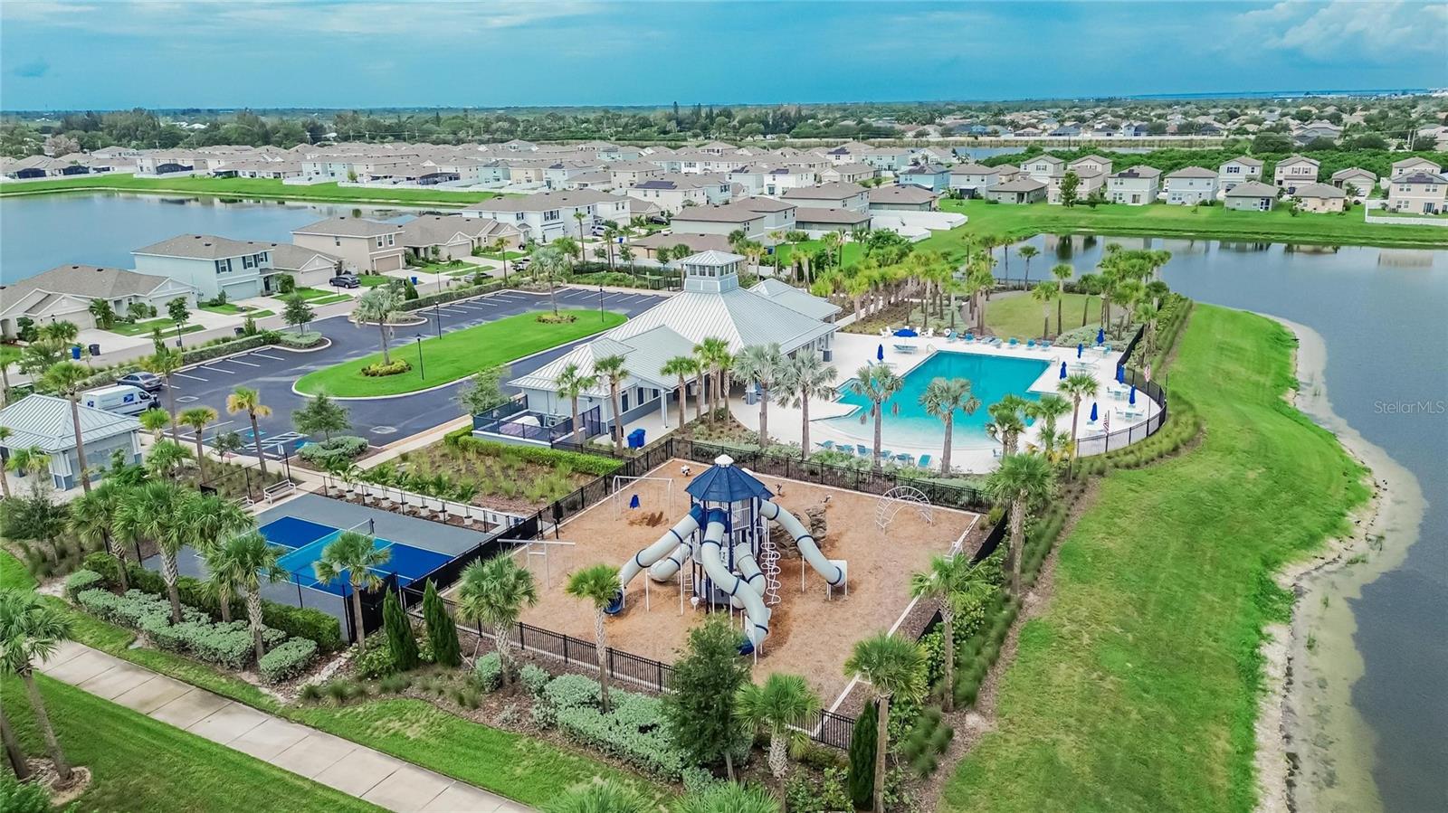 1325 ANCHOR BEND DR