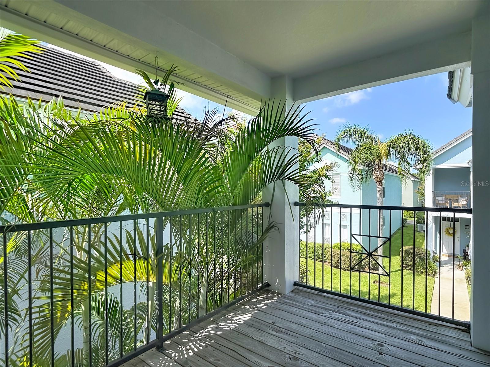 4008 BANGALOW PALM CT