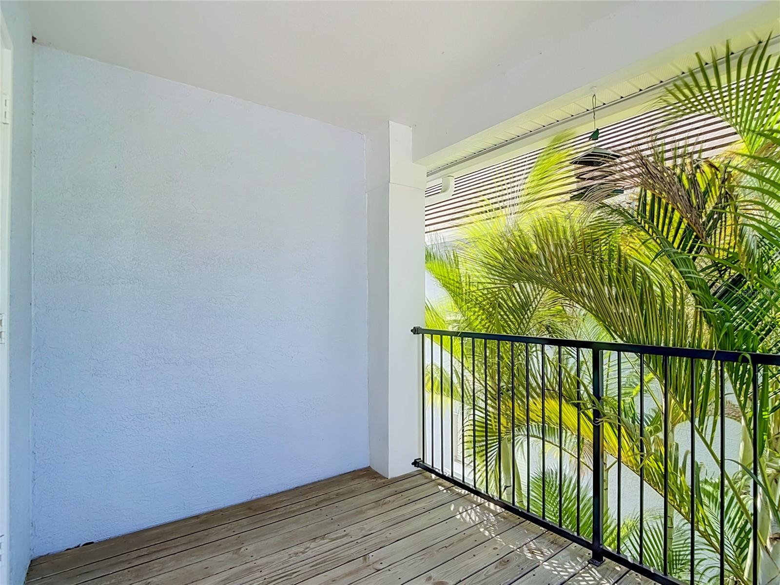 4008 BANGALOW PALM CT