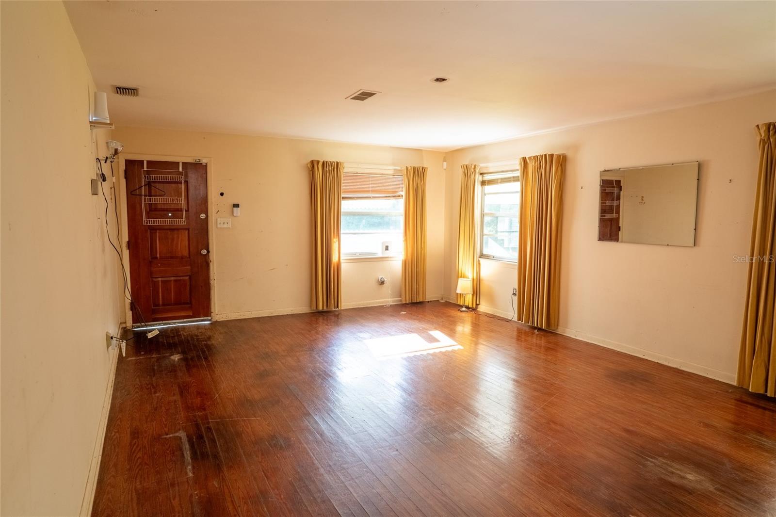 5151 DREXEL RD