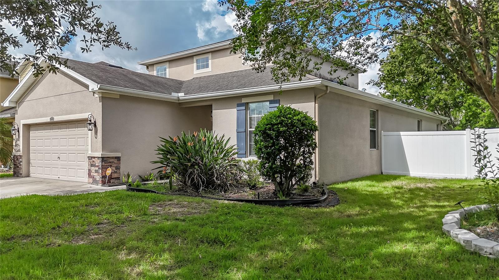 12226 FAIRLAWN DR