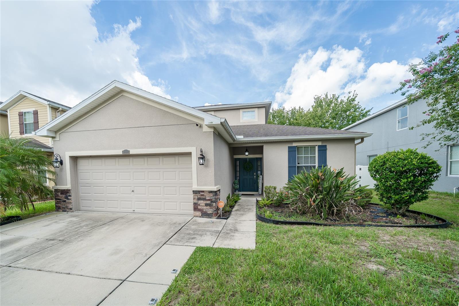 12226 FAIRLAWN DR