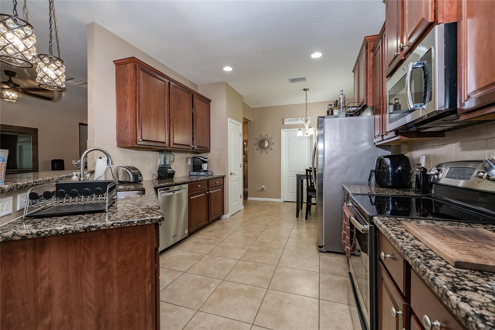 12226 FAIRLAWN DR