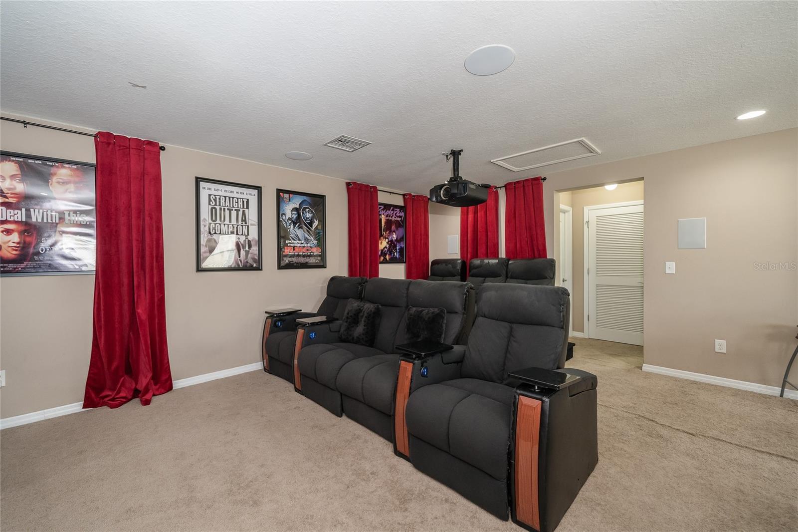 12226 FAIRLAWN DR