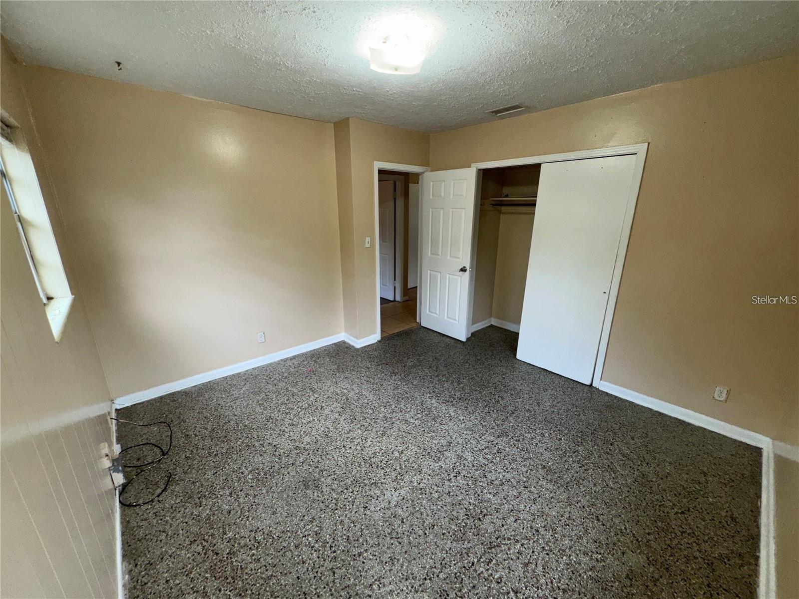 3011 E FLORA ST
