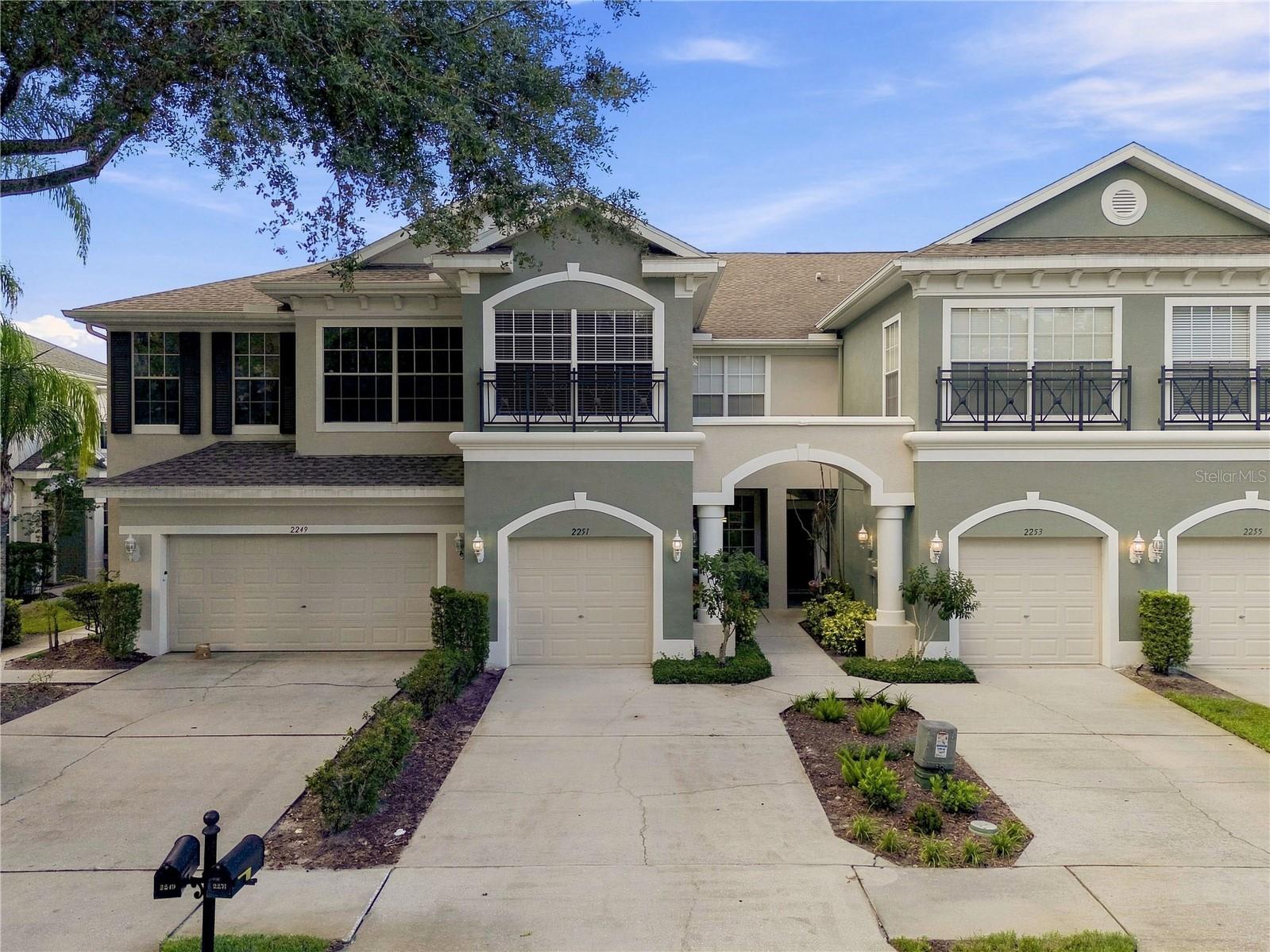 2251 PARK CRESCENT DR