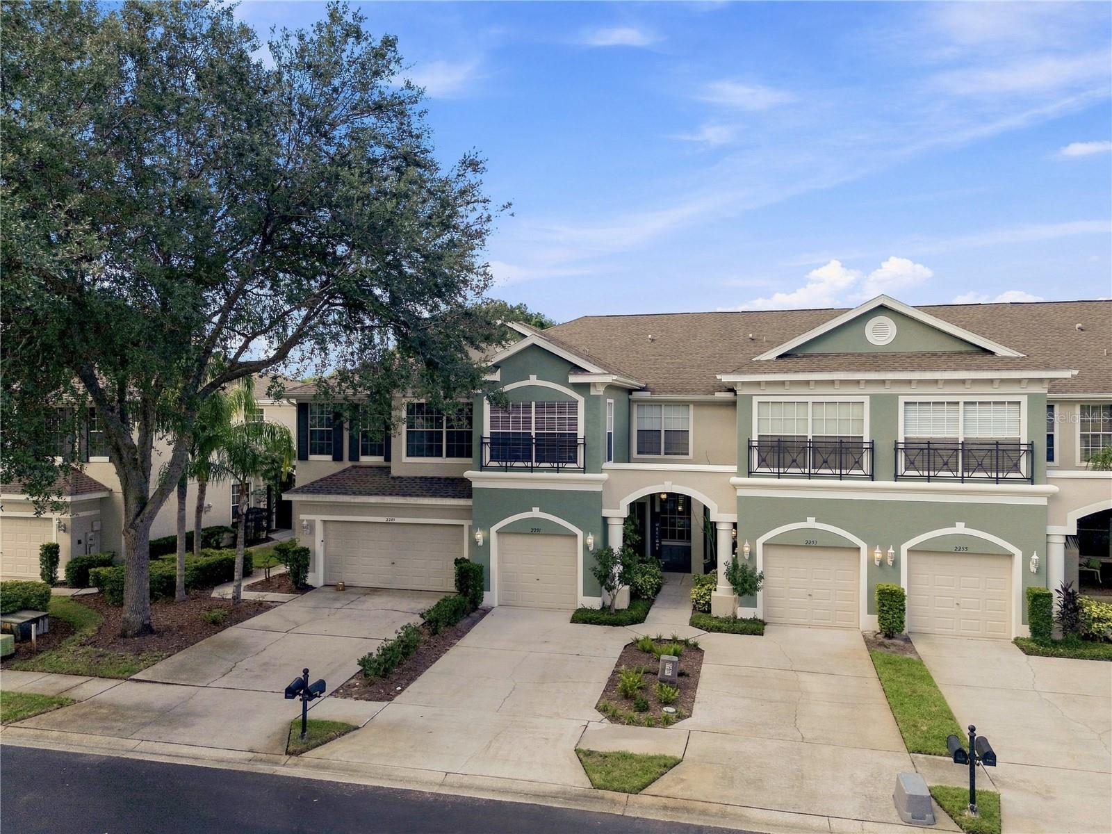 2251 PARK CRESCENT DR