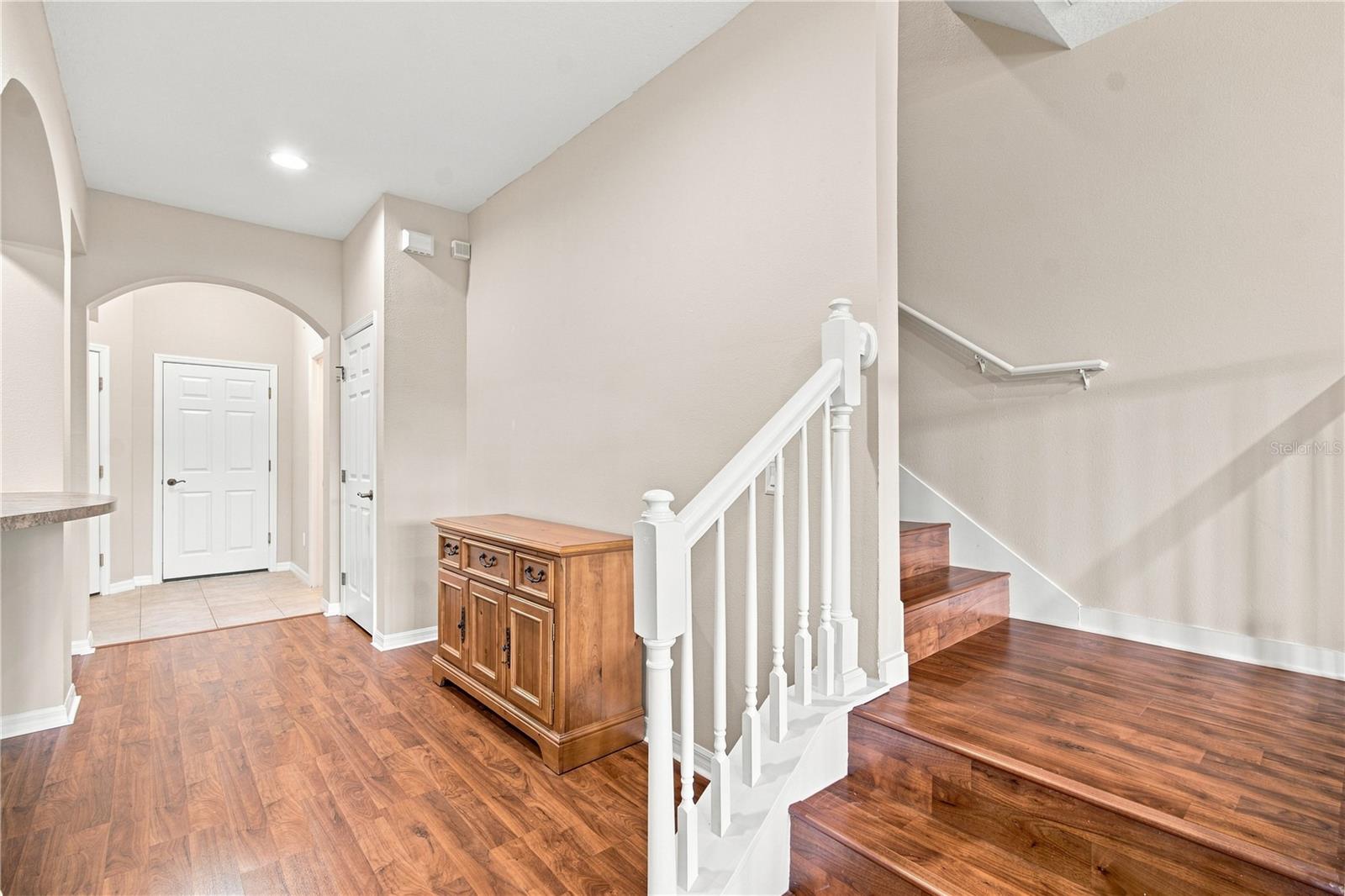 2251 PARK CRESCENT DR