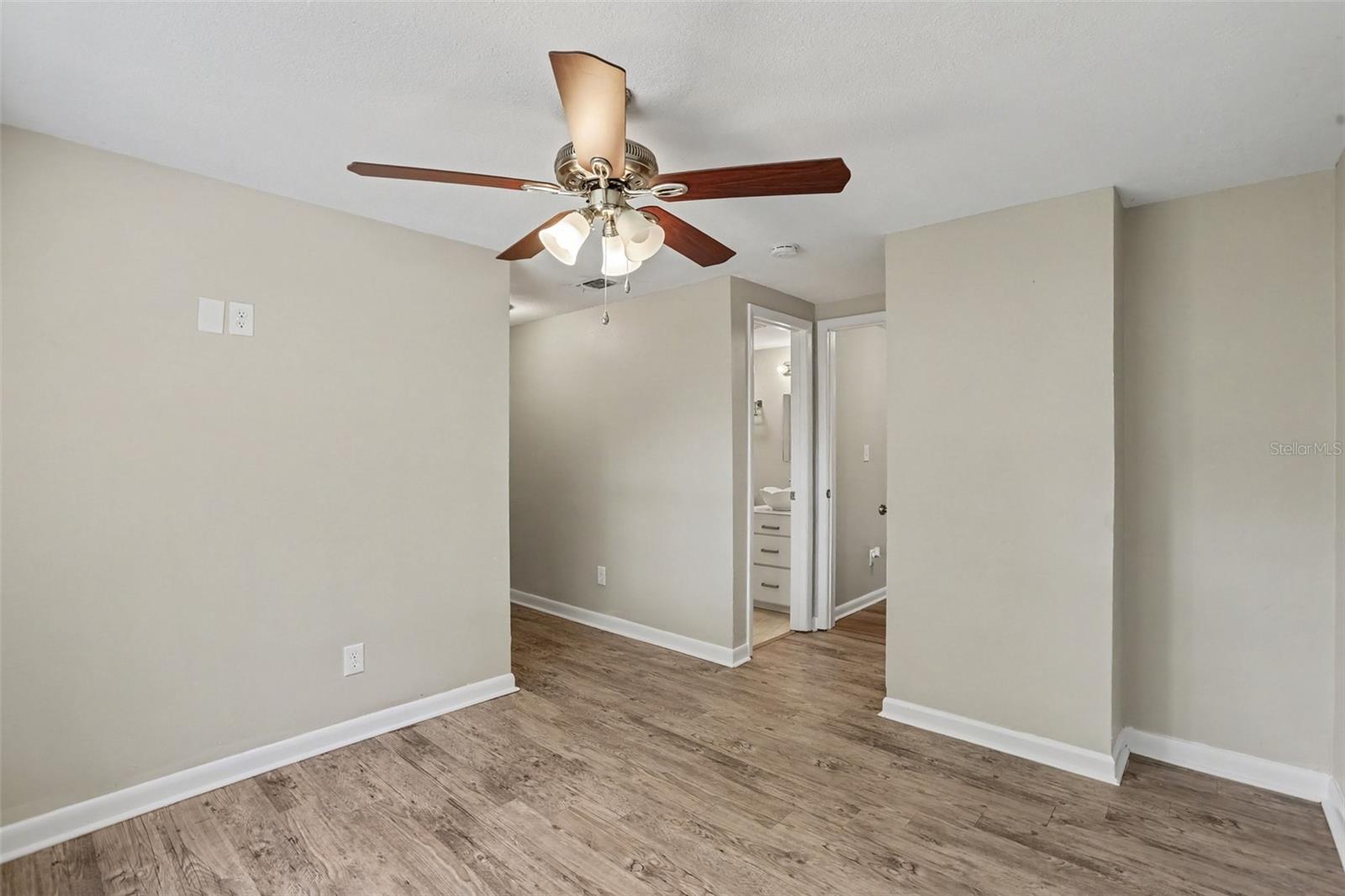 603 HIGHVIEW TER N