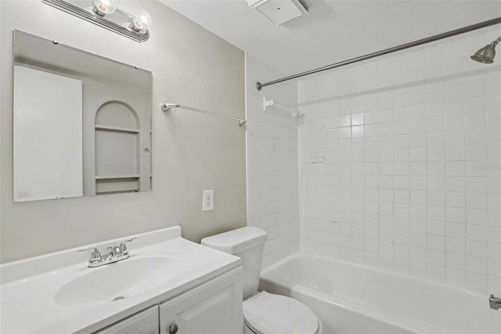 603 HIGHVIEW TER N
