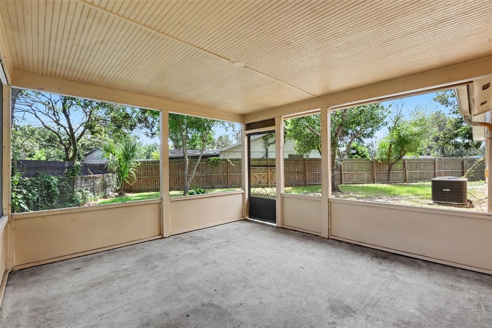 603 HIGHVIEW TER N