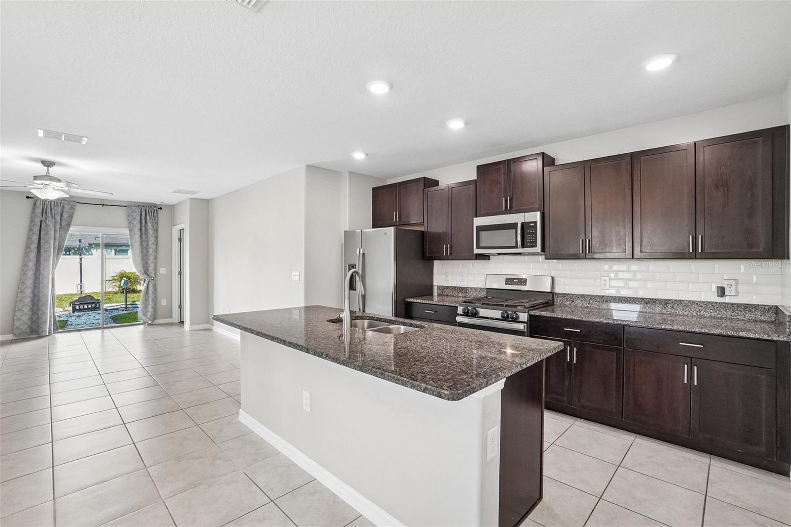 9663 CHANNING HILL DR