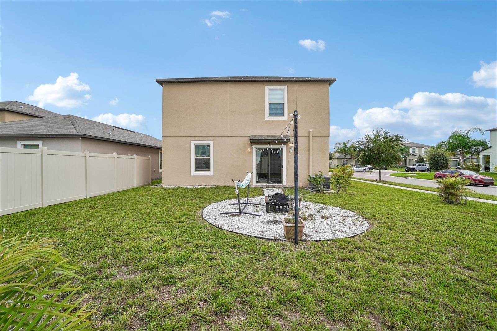 9663 CHANNING HILL DR