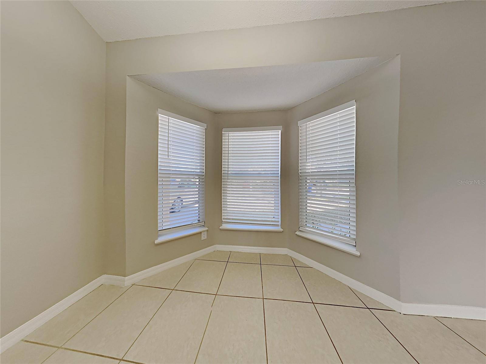 1322 DRAGON HEAD DR