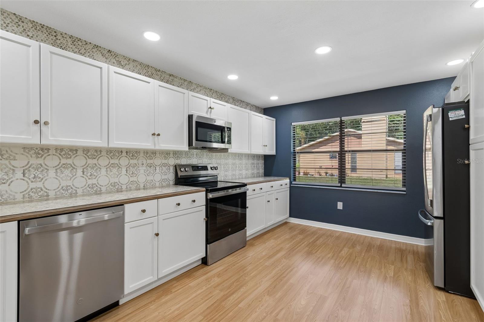 9329 AMAZON DR