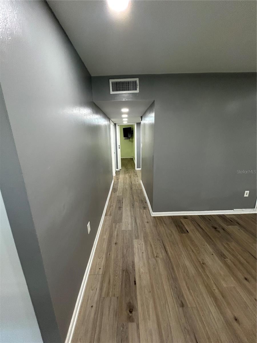 707 LAKEWOOD AVE