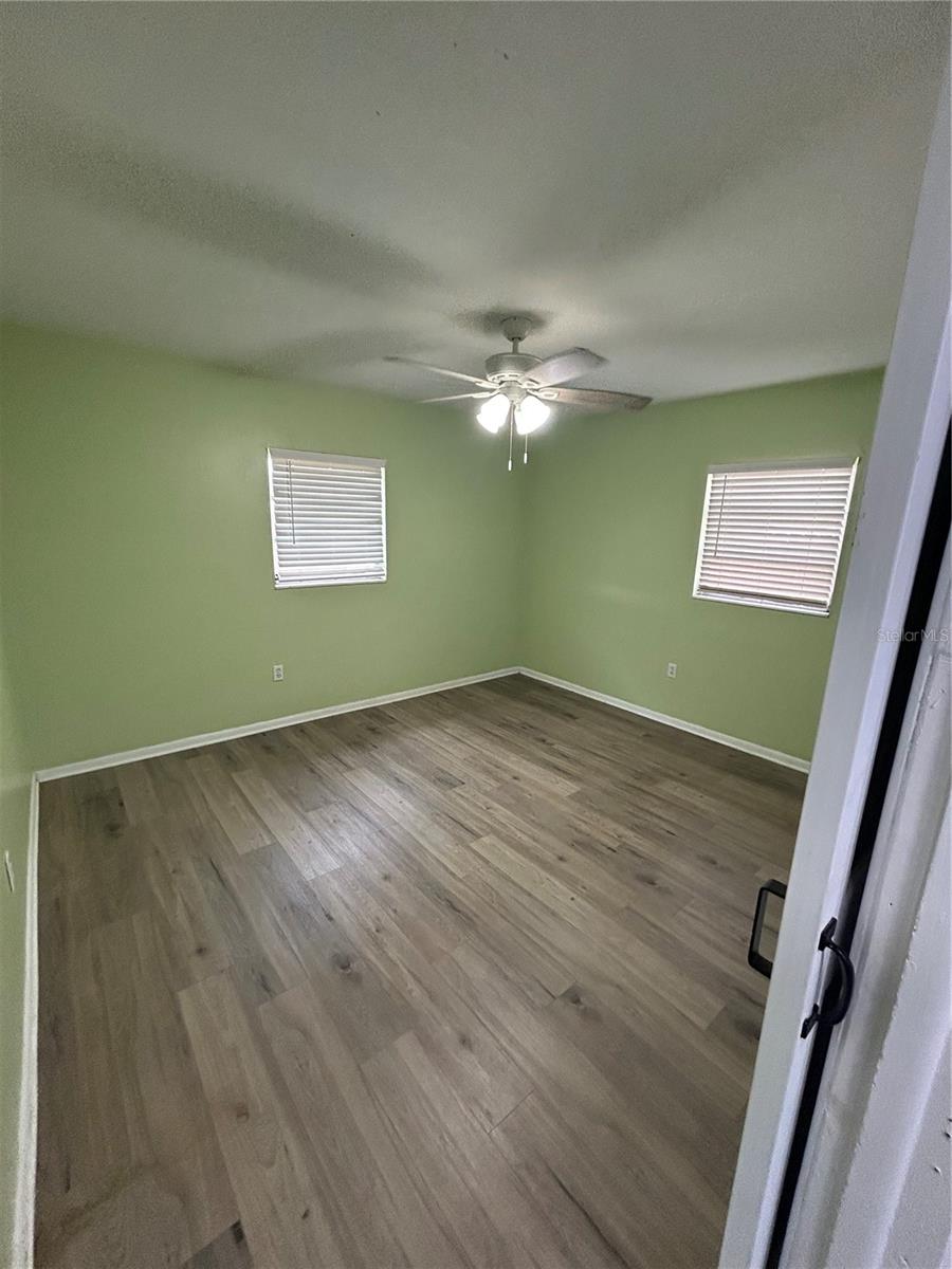 707 LAKEWOOD AVE