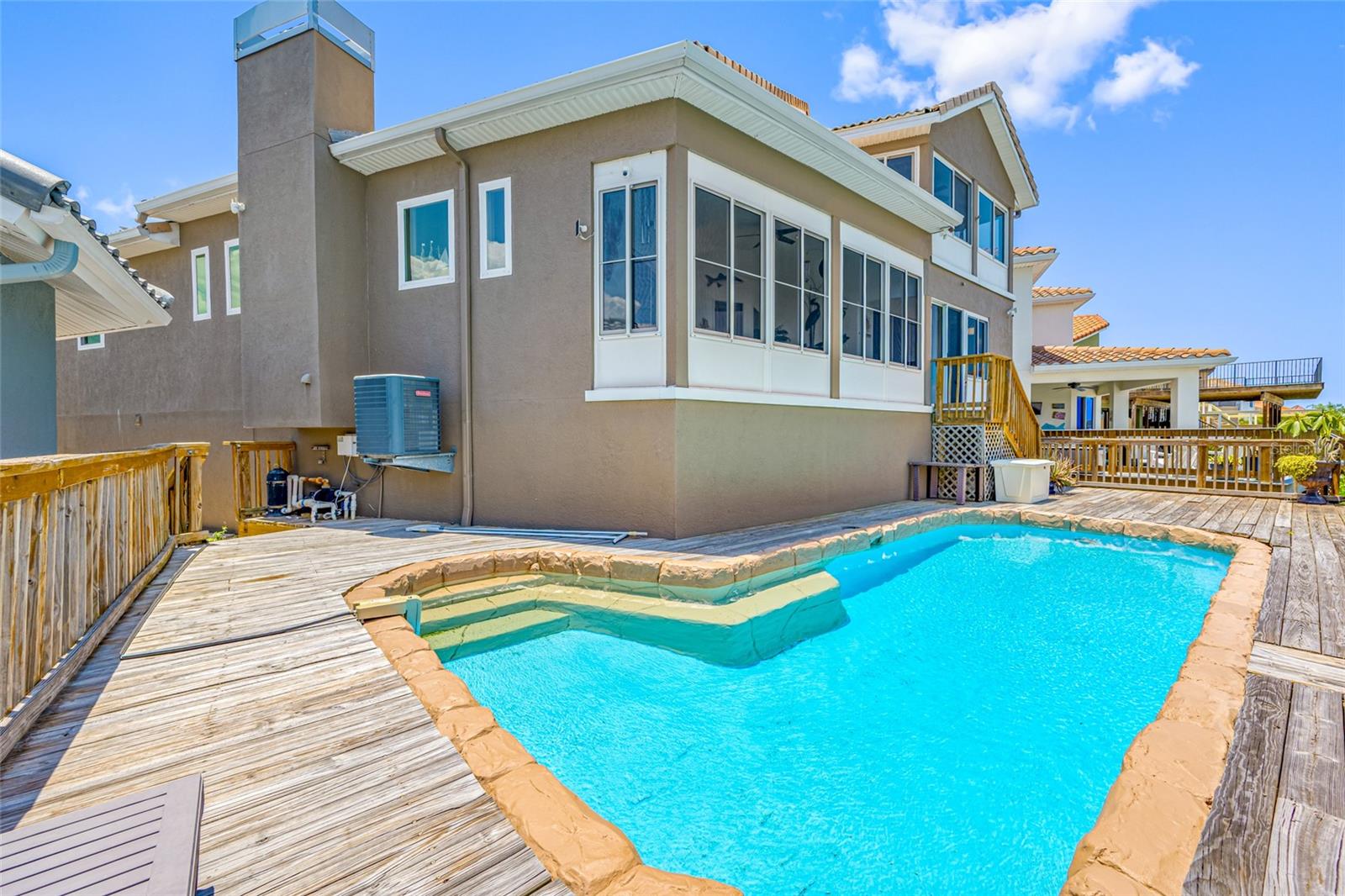 861 SYMPHONY ISLES BLVD