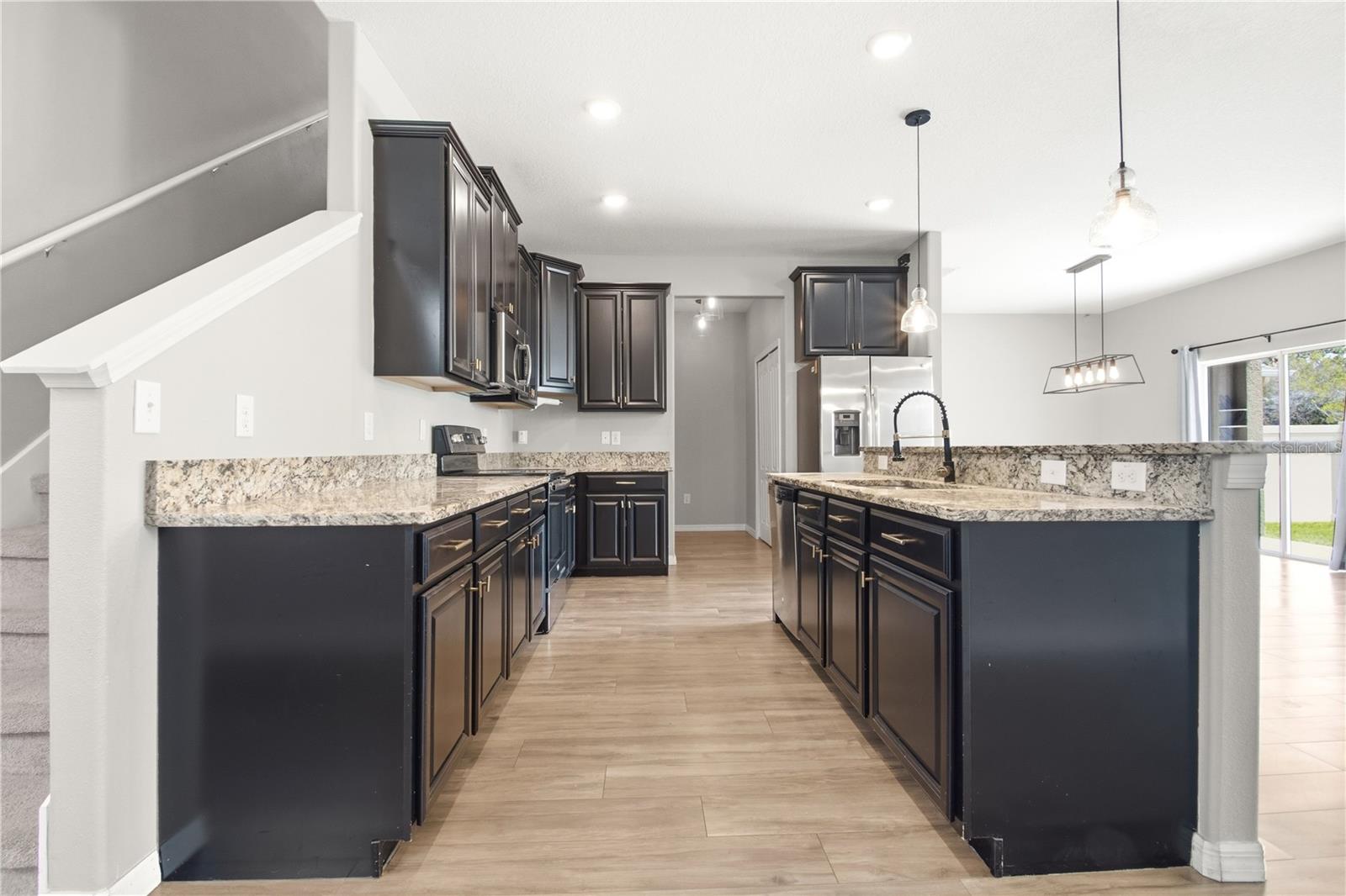 13822 REINDEER CIR