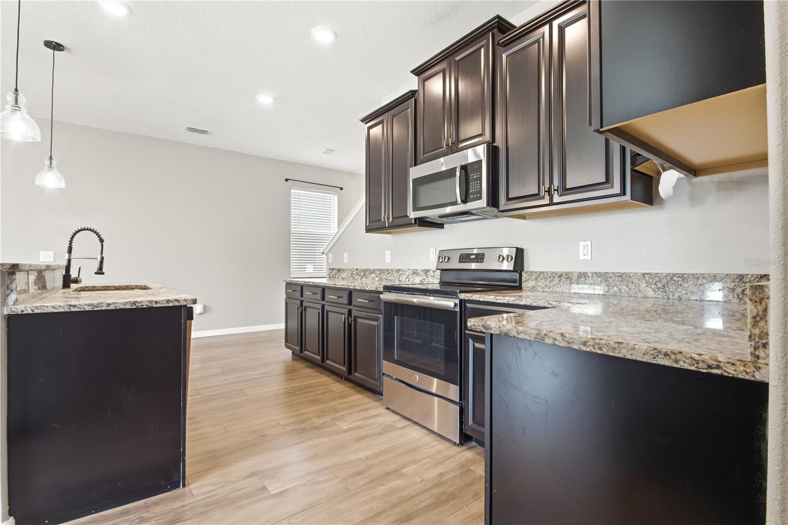 13822 REINDEER CIR