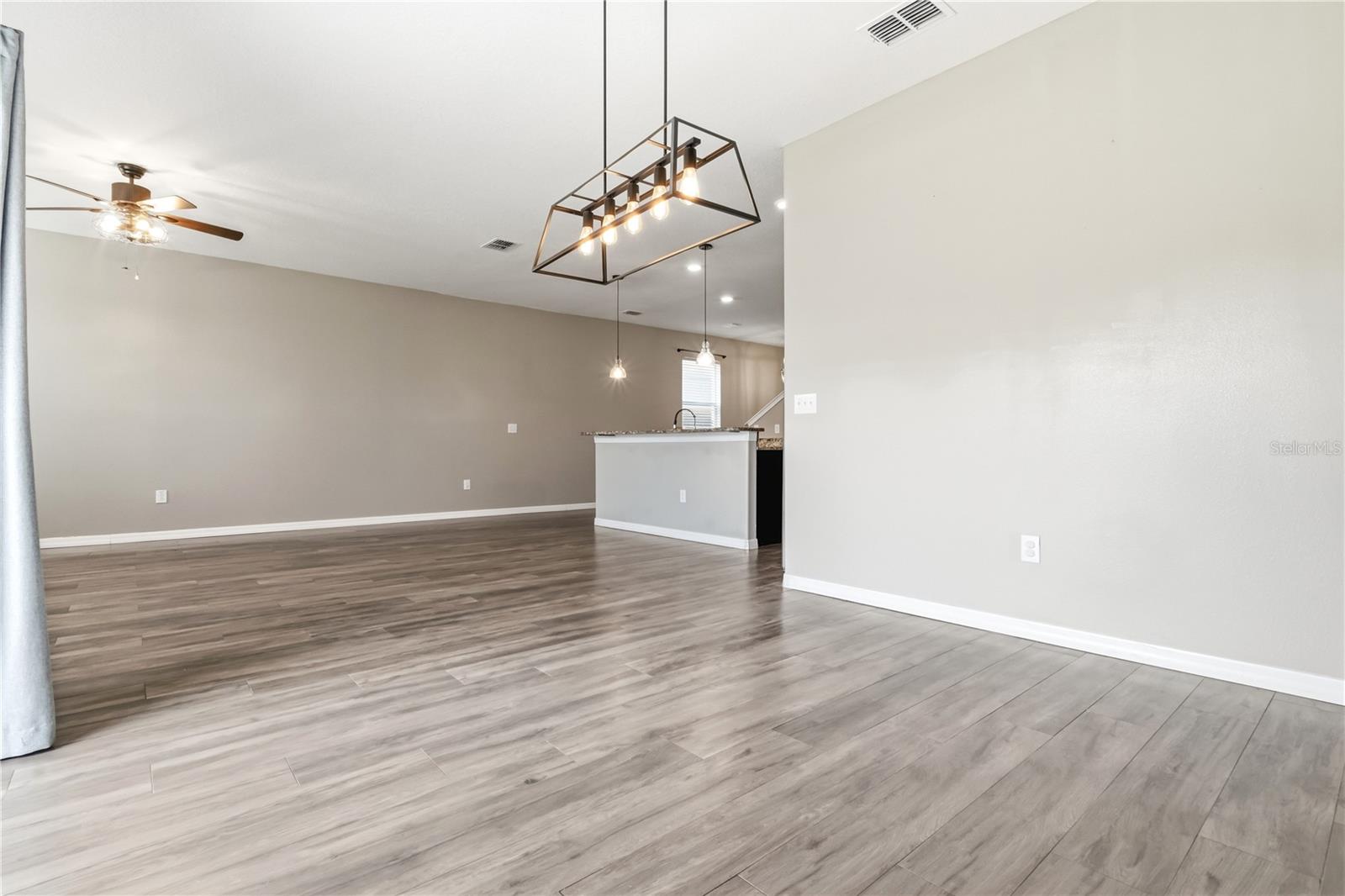 13822 REINDEER CIR