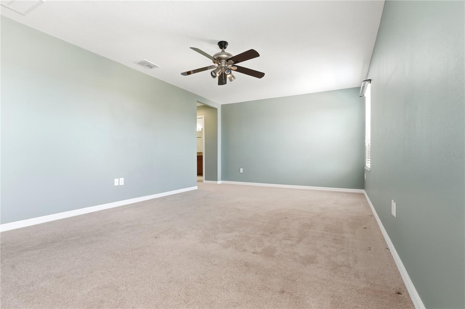 13822 REINDEER CIR