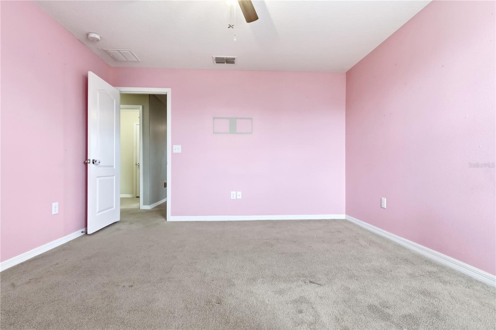 13822 REINDEER CIR