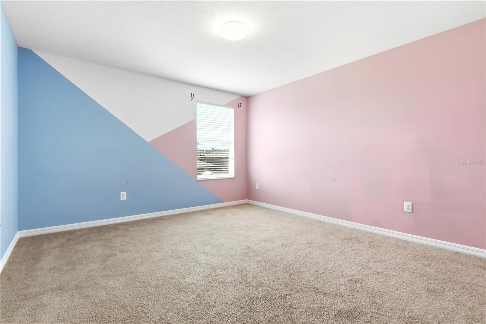 13822 REINDEER CIR