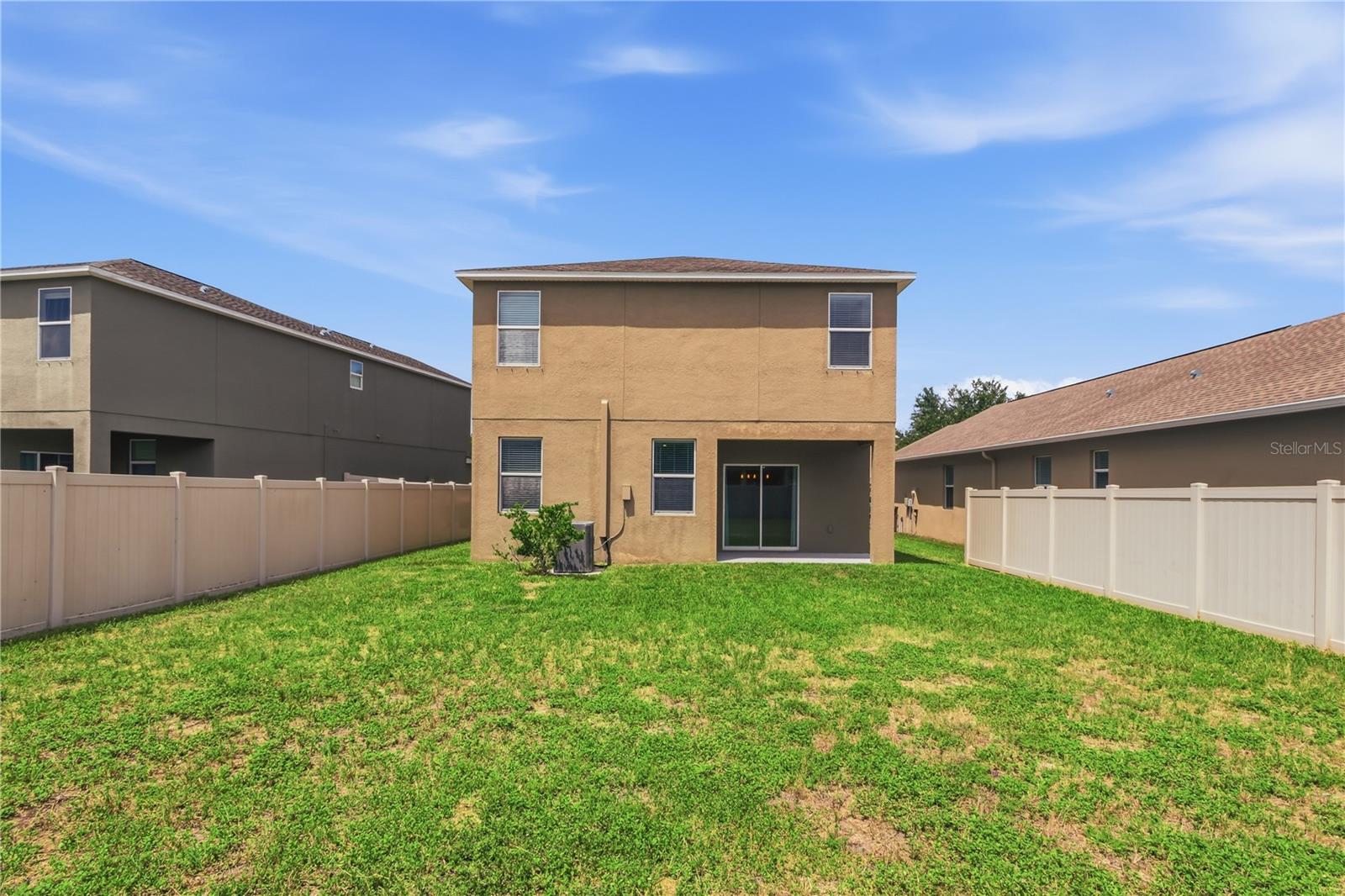 13822 REINDEER CIR