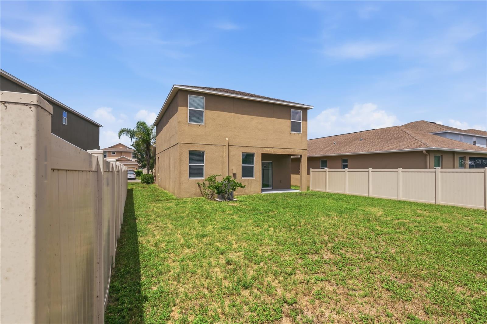 13822 REINDEER CIR