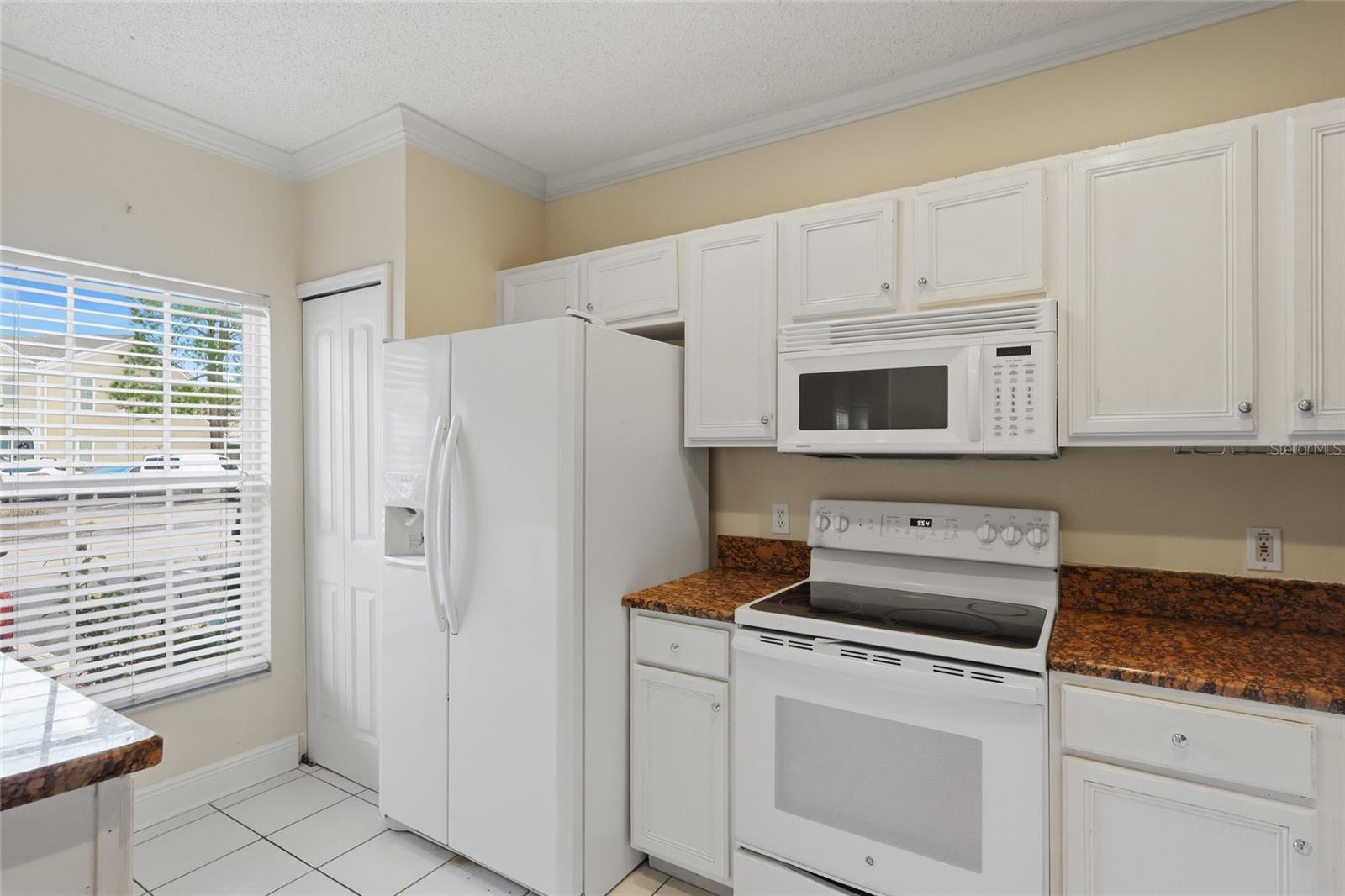 5416 CARROLLWOOD KEY DR #8