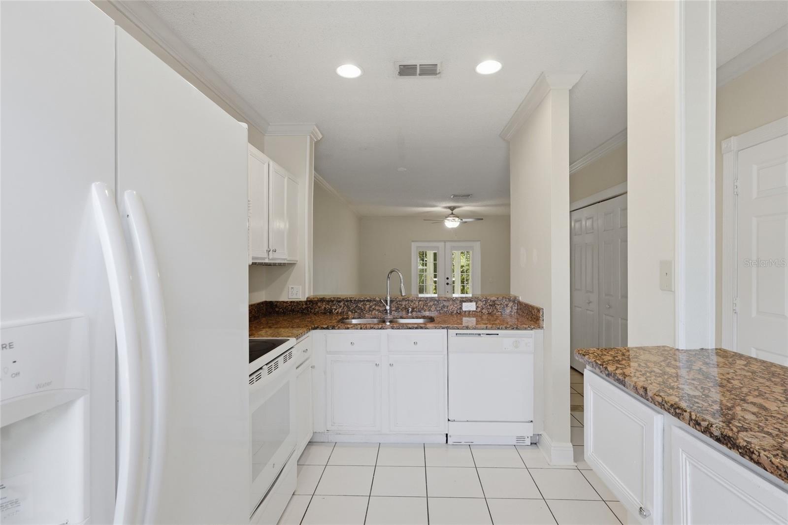 5416 CARROLLWOOD KEY DR #8