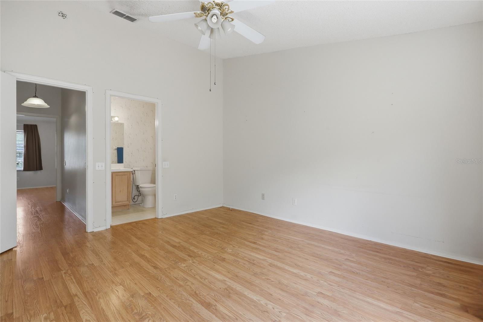 5416 CARROLLWOOD KEY DR #8