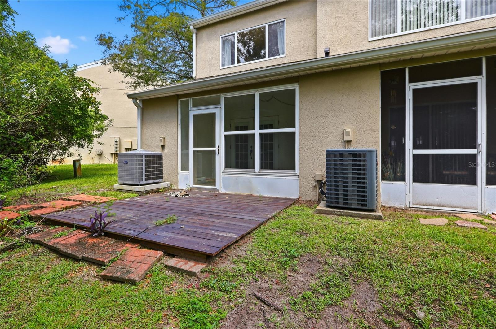5416 CARROLLWOOD KEY DR #8