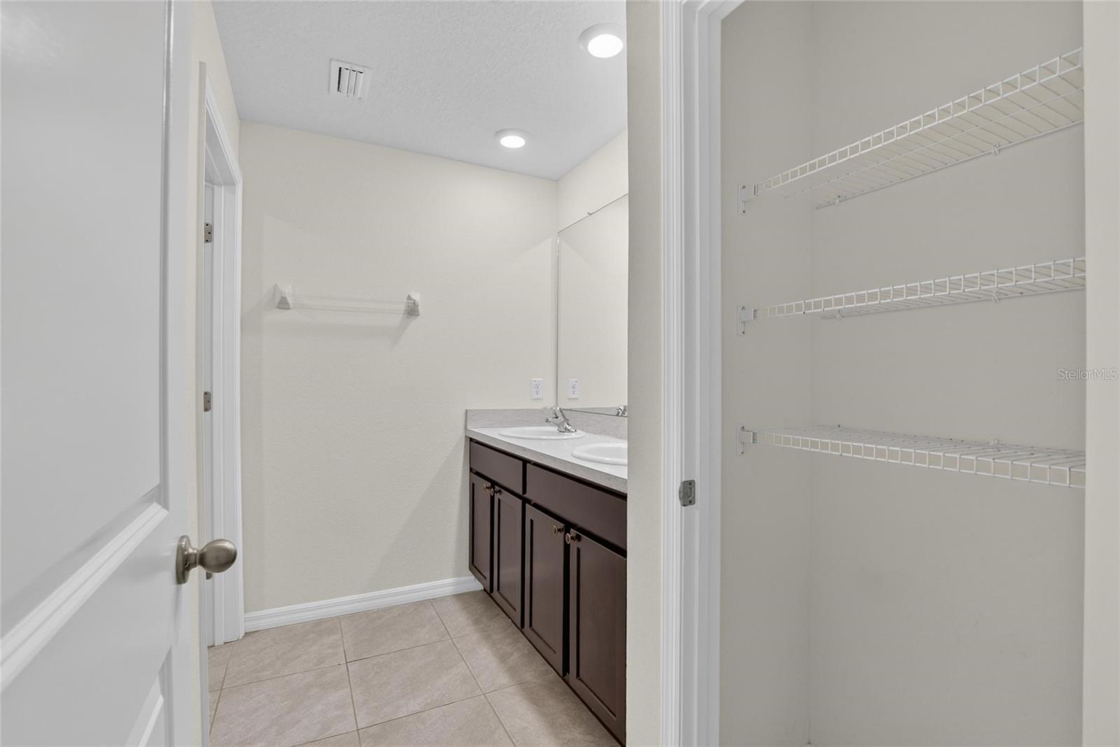 2818 GUMBO LIMBO DR