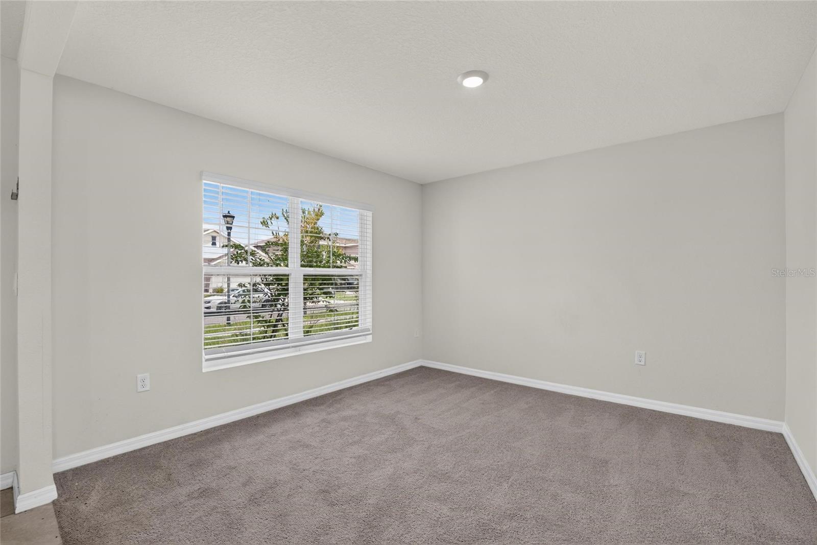 2818 GUMBO LIMBO DR