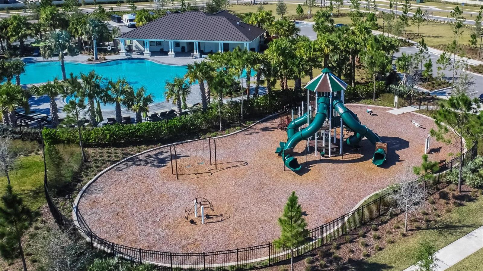 2818 GUMBO LIMBO DR