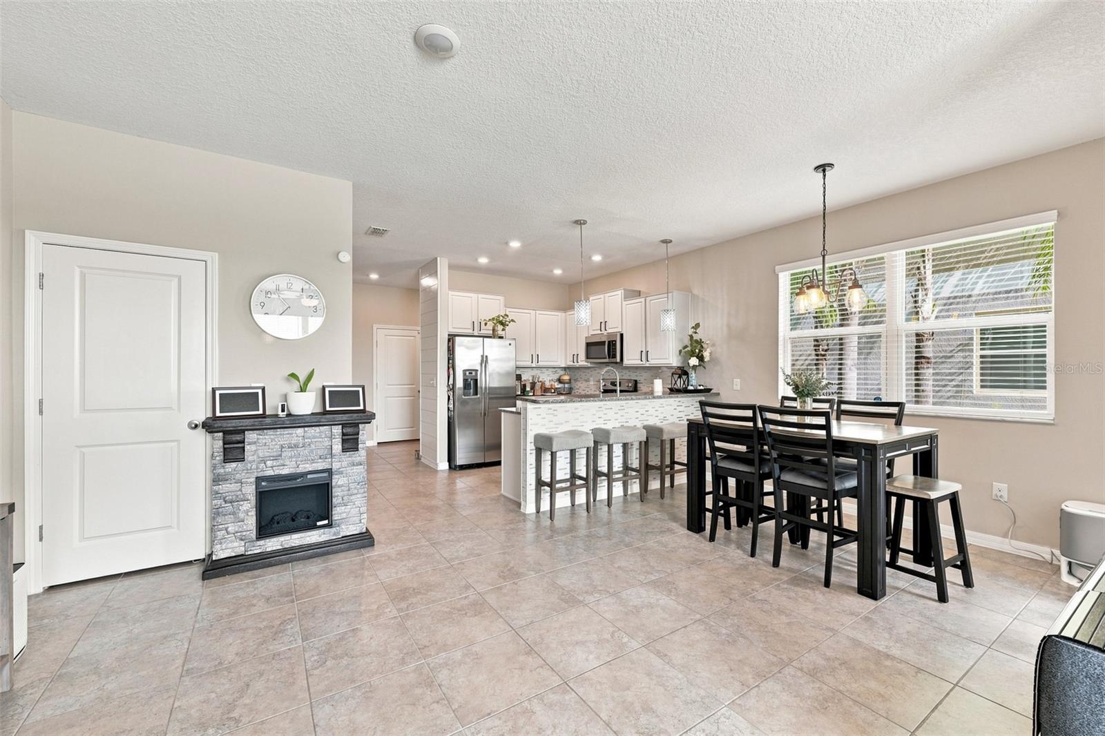 15548 FLORENCE HOLLOW PL