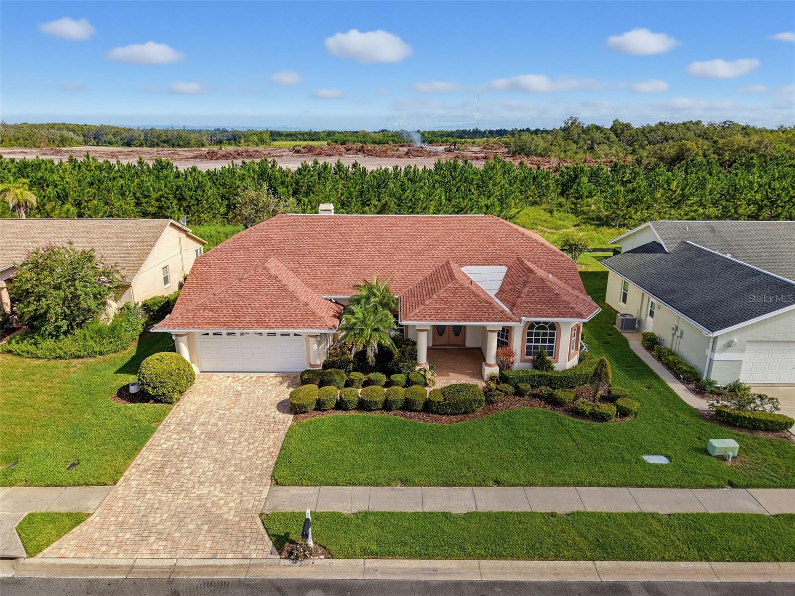 8425 DANBURY LN