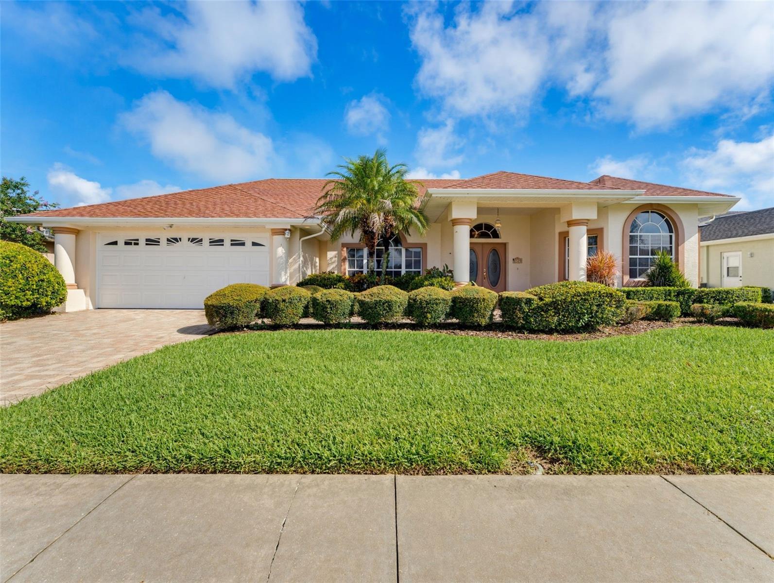 8425 DANBURY LN