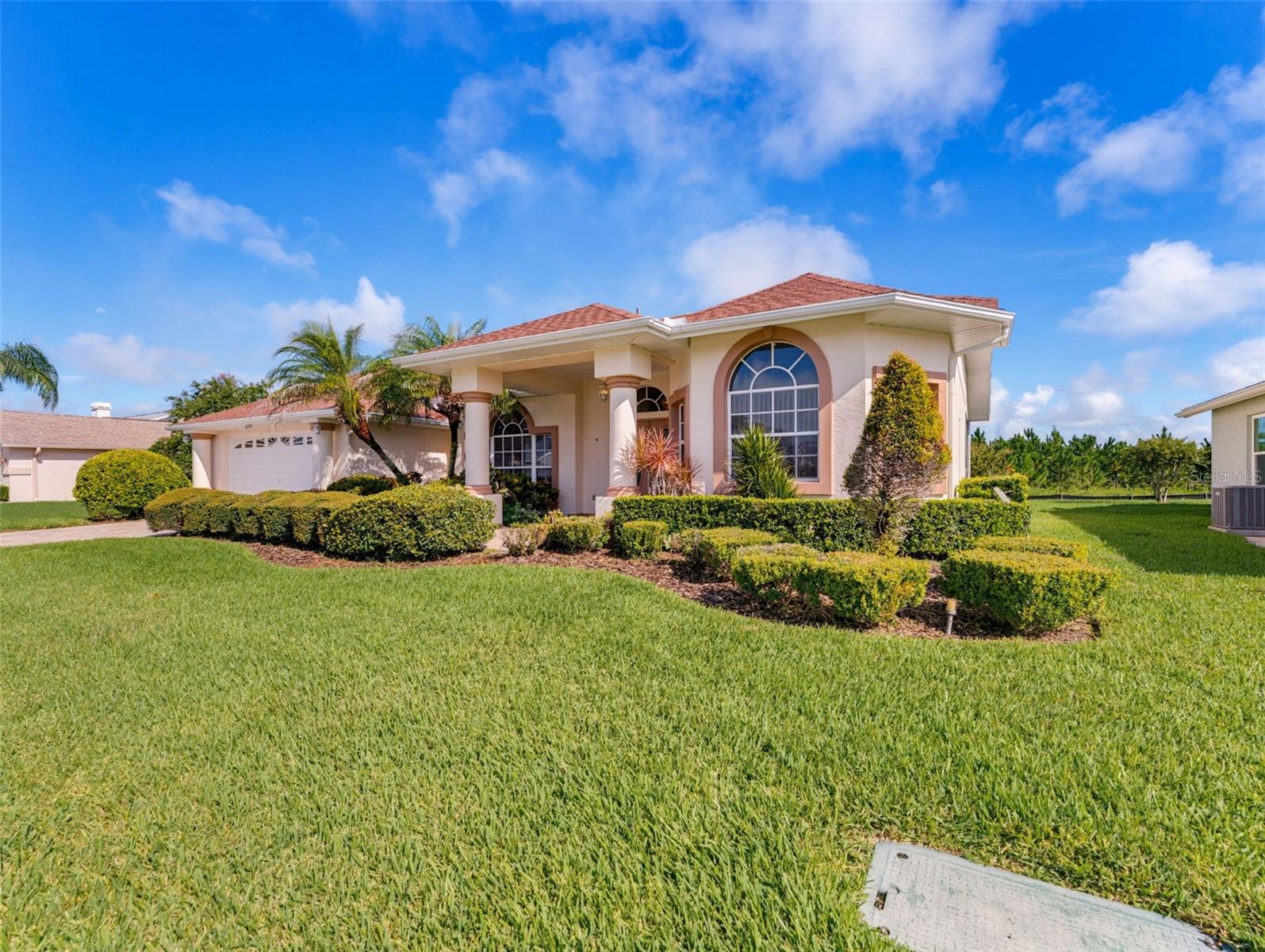 8425 DANBURY LN