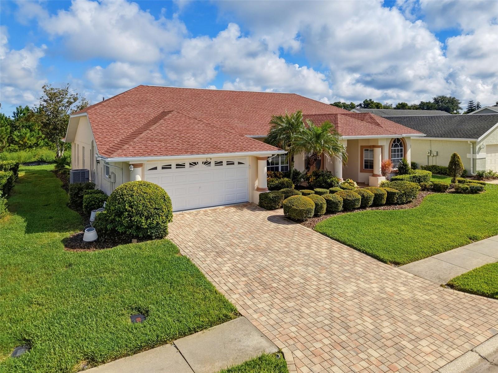 8425 DANBURY LN