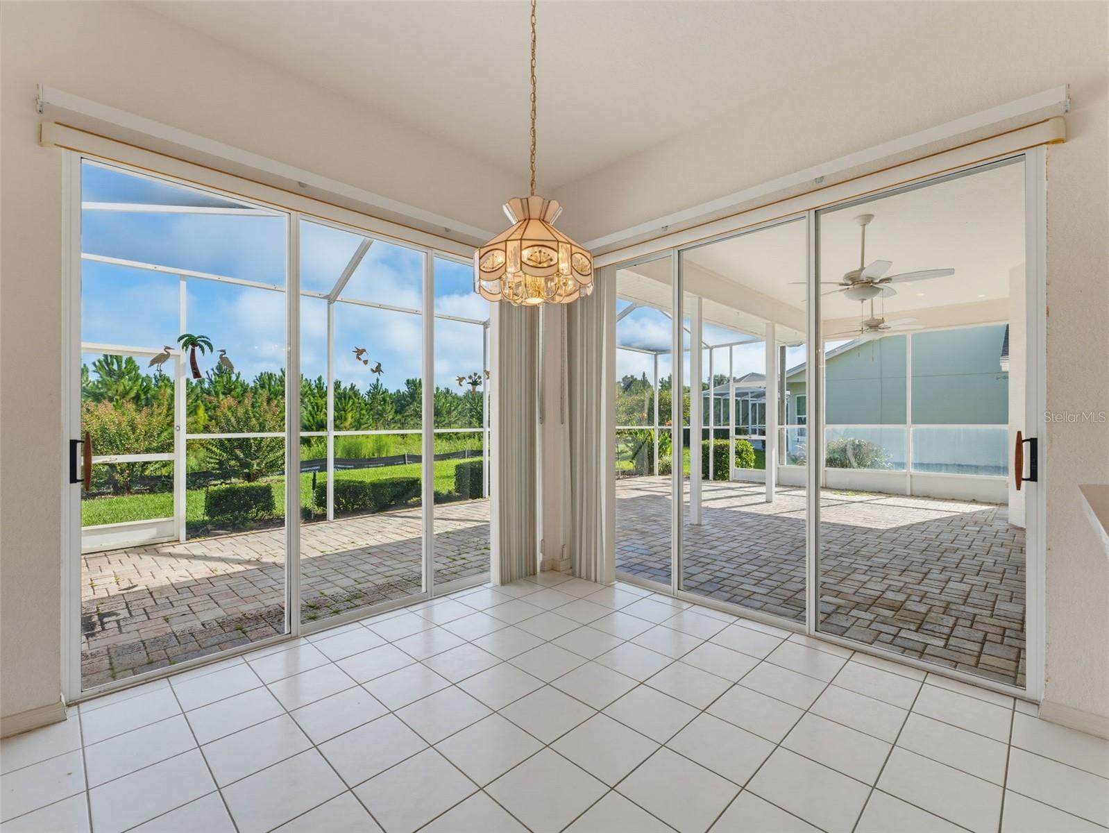 8425 DANBURY LN