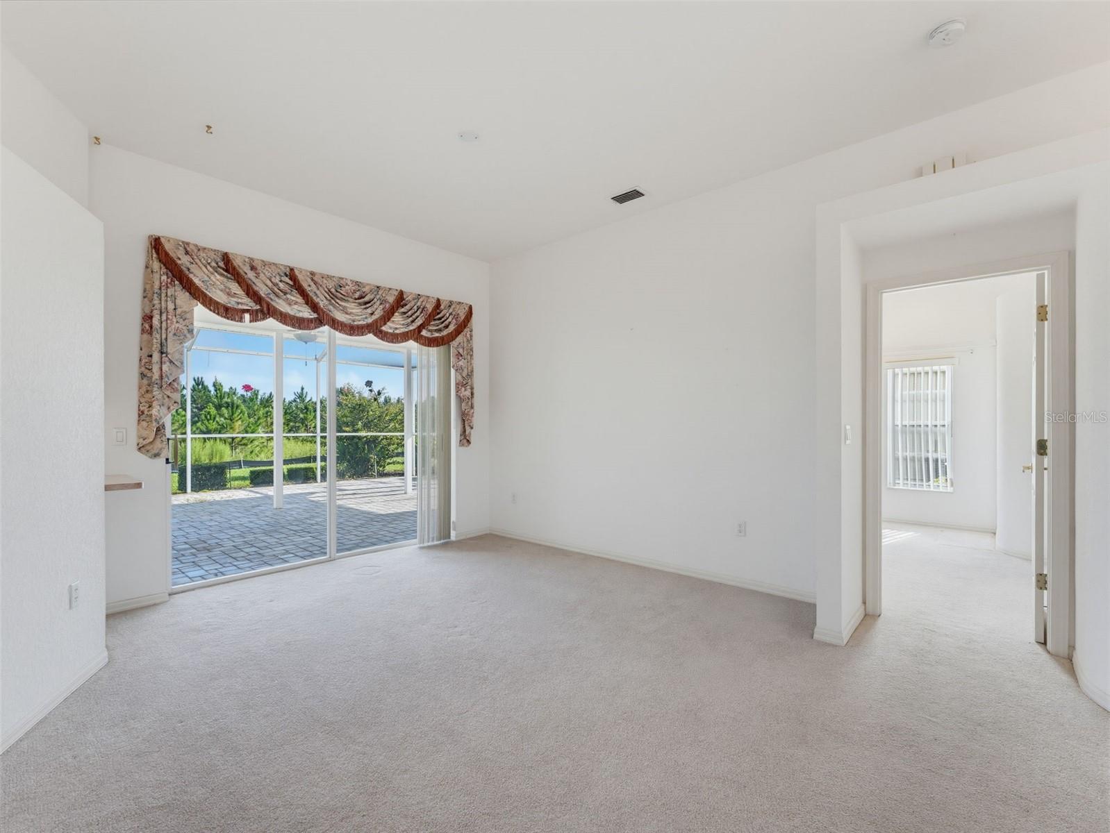 8425 DANBURY LN